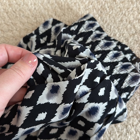 Greylin Printed Pants - Picture 7 of 9